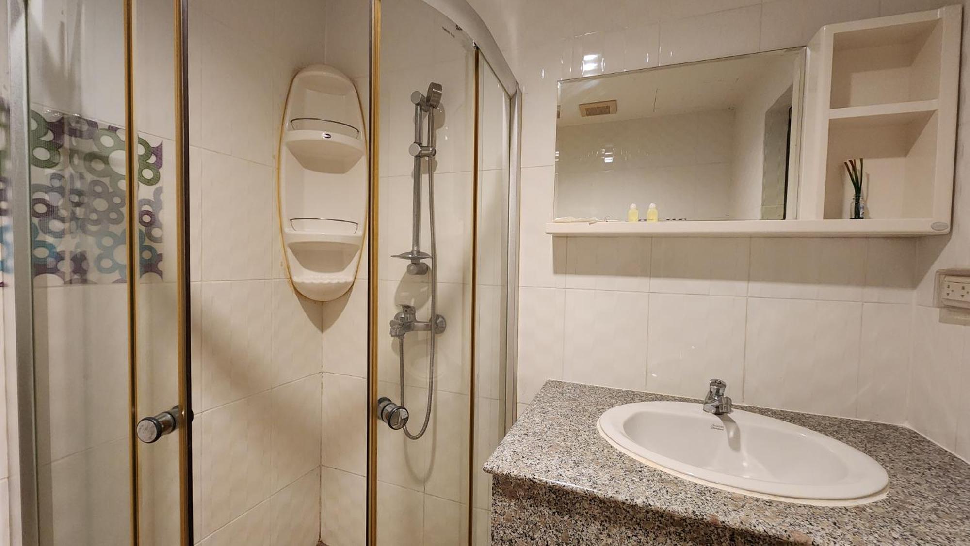 Valhalla Pattaya Hotel Jomtien Beach Zewnętrze zdjęcie