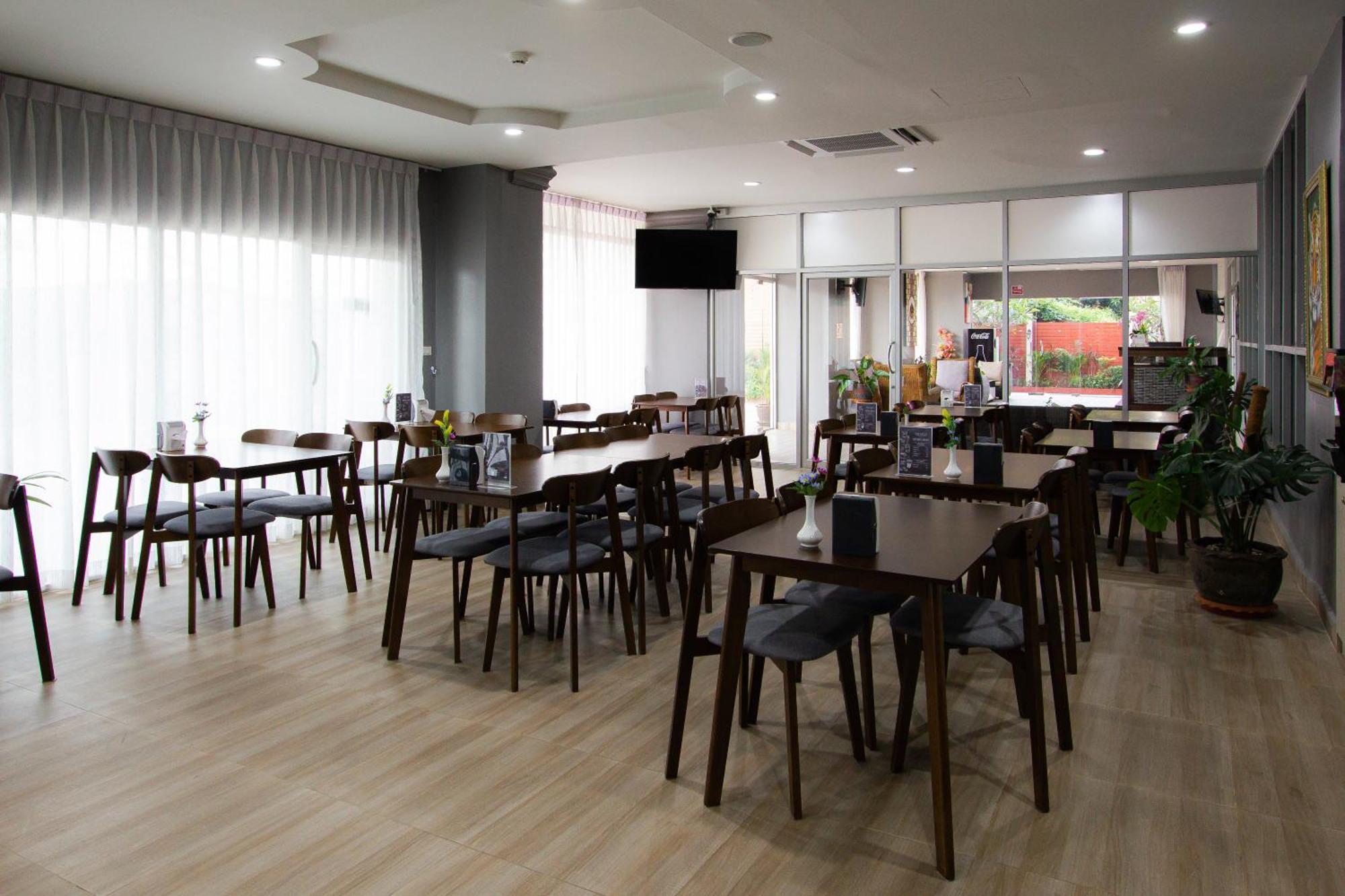 Valhalla Pattaya Hotel Jomtien Beach Zewnętrze zdjęcie