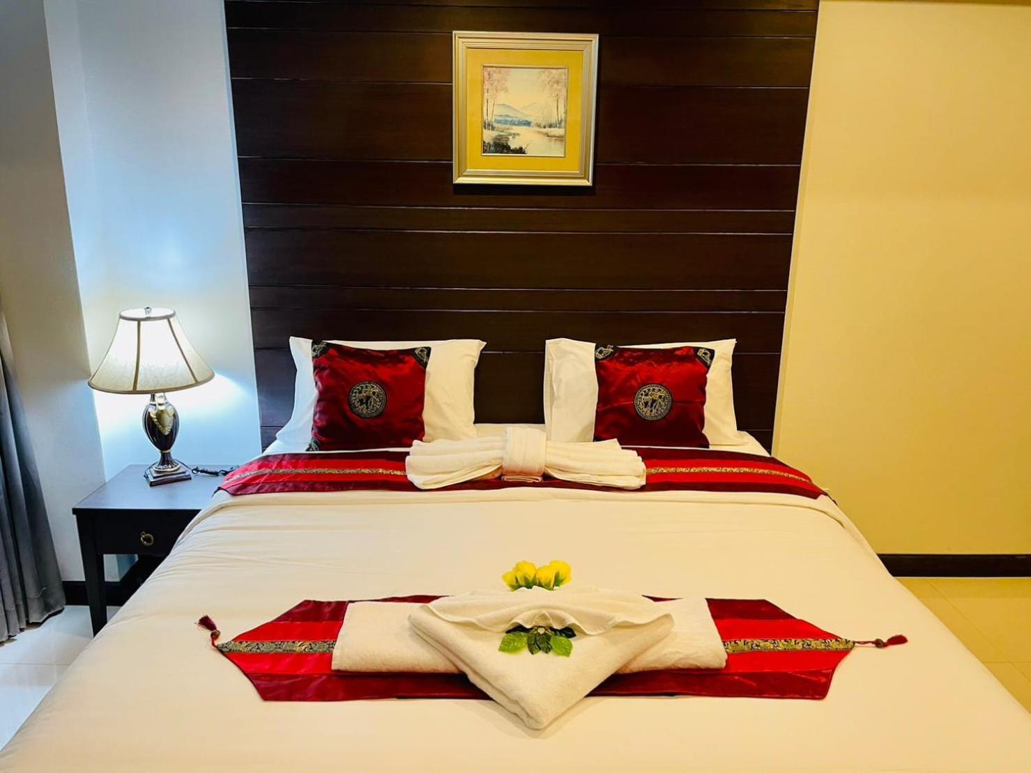 Valhalla Pattaya Hotel Jomtien Beach Zewnętrze zdjęcie